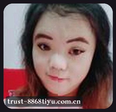 李薇